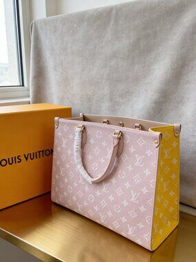 Louis Vuitton OnTheGo MM Bag